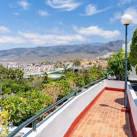Modern With Ocean Views And Heated Pool In Malibu Park Apartment
