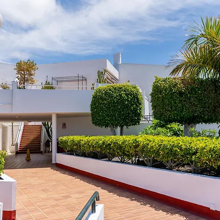 Apartment Modern With Ocean Views And Heated Pool In Malibu Park *