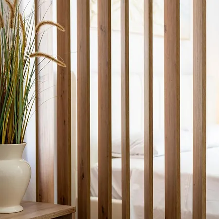 Modern With Ocean Views And Heated Pool In Malibu Park Apartment