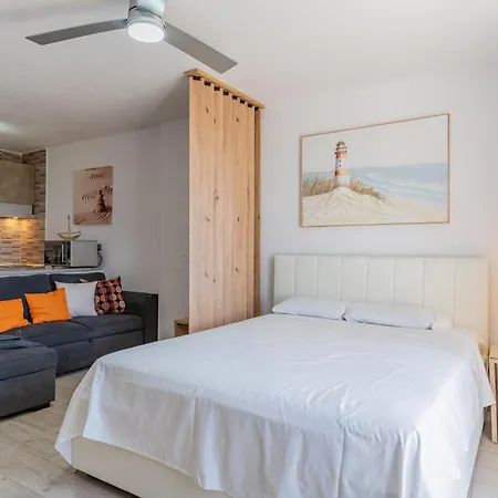 Apartment Modern With Ocean Views And Heated Pool In Malibu Park Costa Adeje (Tenerife)