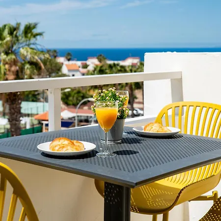 Modern With Ocean Views And Heated Pool In Malibu Park Apartment Costa Adeje (Tenerife)