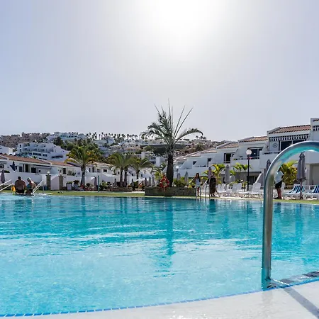 Apartment Modern With Ocean Views And Heated Pool In Malibu Park *